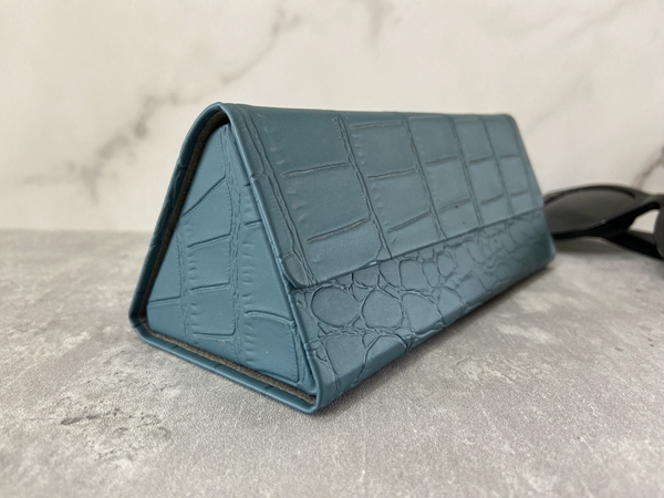 Fashion Triangle Eyeglass Case